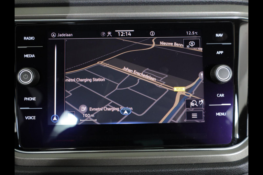 Volkswagen T-Roc 1.0 TSI Style 110 pk | Navigatie | Parkeersensoren | Autom. airco | Adaptieve cruise control | Apple Carplay/Android Auto |