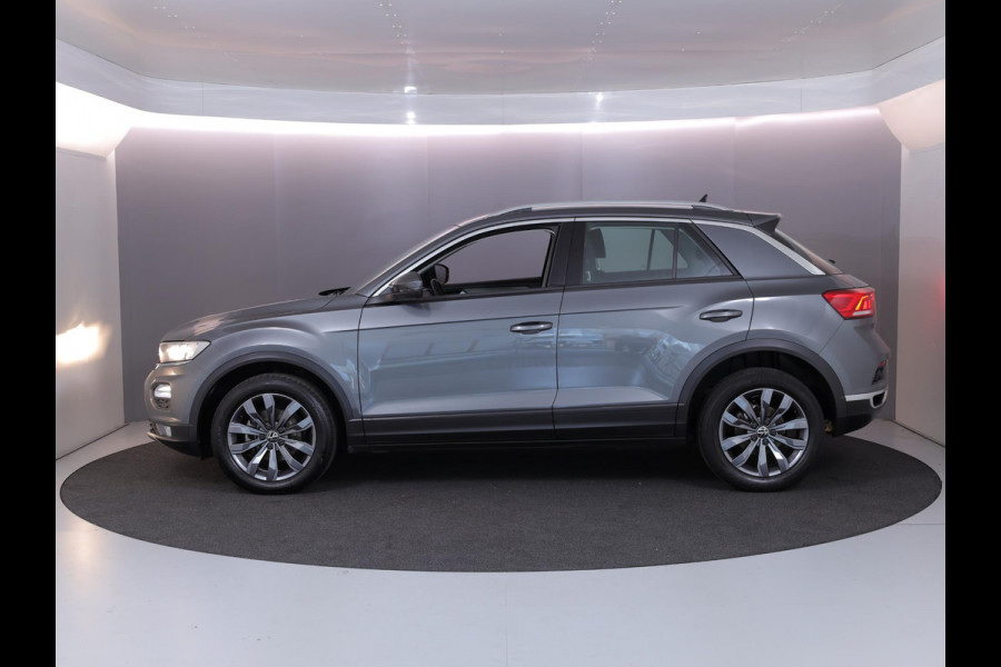 Volkswagen T-Roc 1.0 TSI Style 110 pk | Navigatie | Parkeersensoren | Autom. airco | Adaptieve cruise control | Apple Carplay/Android Auto |
