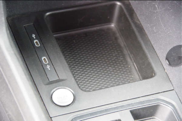 Volkswagen Caddy Cargo 2.0 TDI BLACK LINE 122PK AUT. LED, TREKHAAK, STANDKACHEL, CAMERA, CRUISE, AIRCO, PARKEERSENSOREN