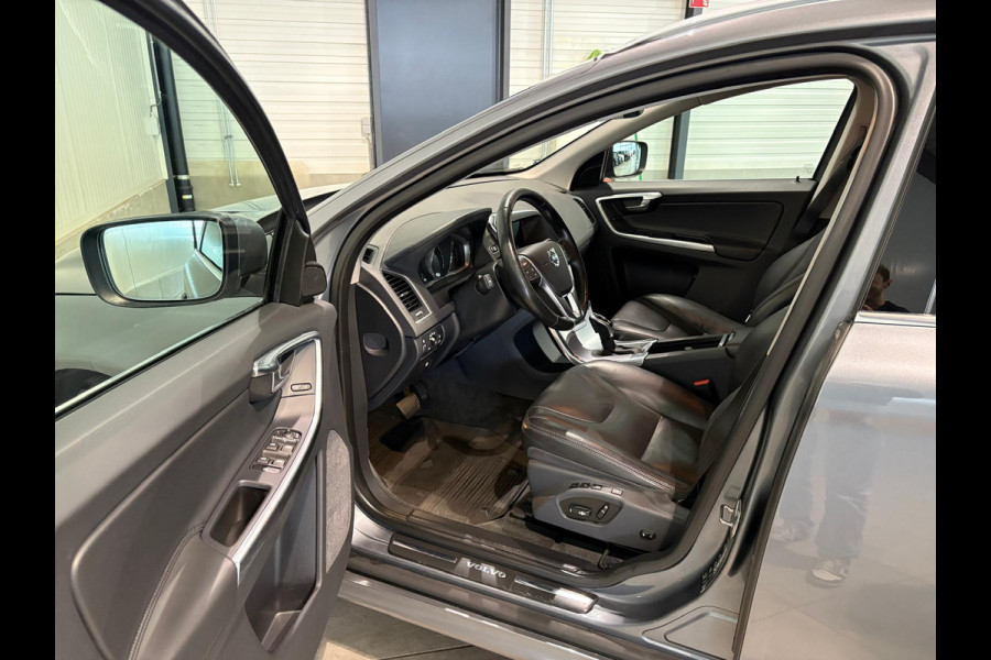 Volvo XC60 D4 Aut. Summum Leder Stoelverwarming Trekhaak Parkeercamera 190pk Volvo XC60 D4 Aut. Summum Leder Stoelverwarming Trekhaak Parkeercamera 190pk