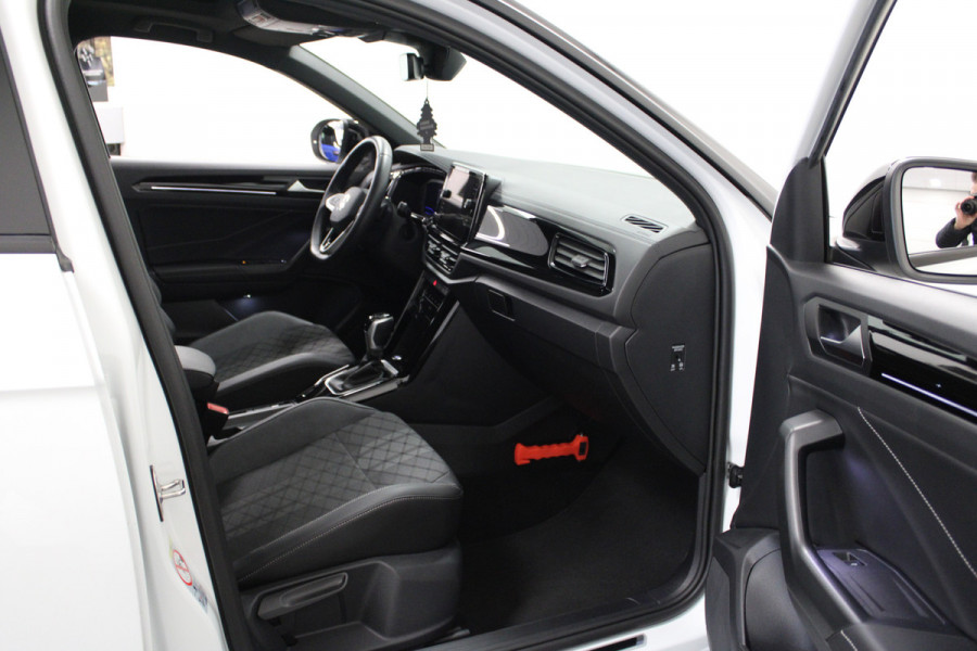 Volkswagen T-Roc 1.5 TSI R-Line Edition 3x R-Line|Pano|Camera|Side|Stoelverw.