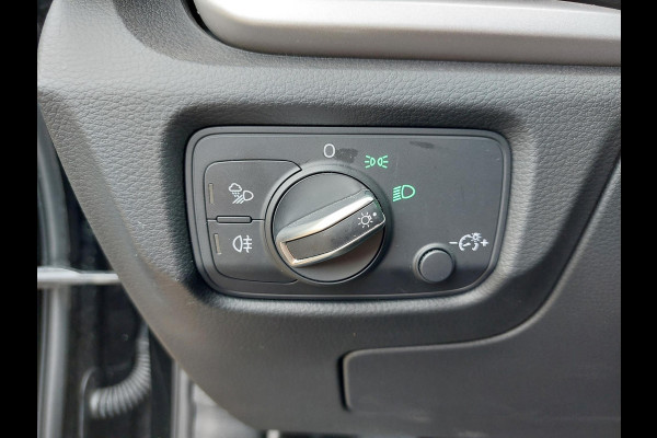 Audi A3 Sportback 40 e-tron Advance Sport | Trekhaak | Camera | 100% onderhouden Audi A3 Sportback 40 e-tron Advance Sport | Trekhaak | Camera | 100% onderhouden