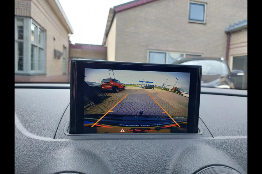 Audi A3 Sportback 40 e-tron Advance Sport | Trekhaak | Camera | 100% onderhouden Audi A3 Sportback 40 e-tron Advance Sport | Trekhaak | Camera | 100% onderhouden