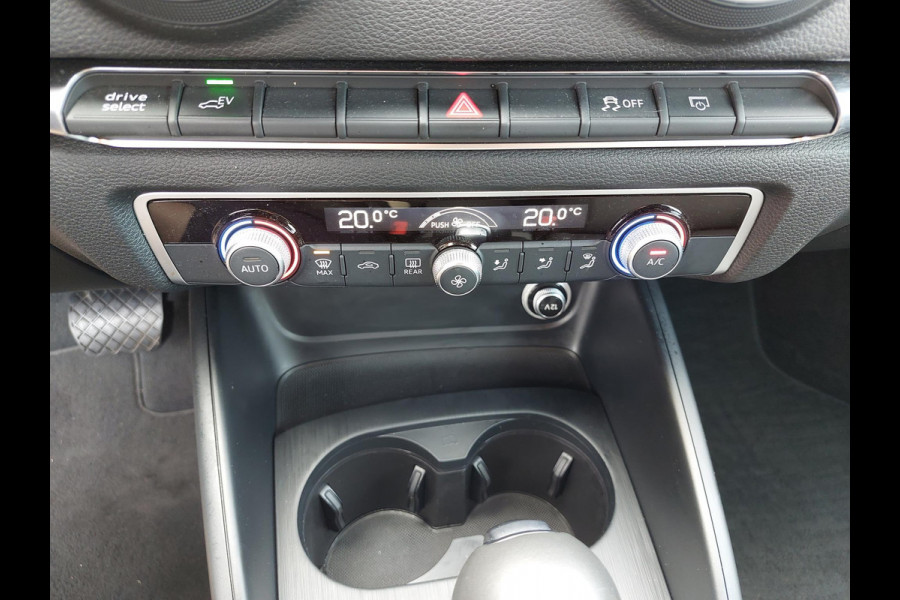 Audi A3 Sportback 40 e-tron Advance Sport | Trekhaak | Camera | 100% onderhouden Audi A3 Sportback 40 e-tron Advance Sport | Trekhaak | Camera | 100% onderhouden