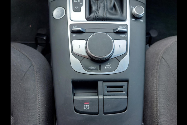 Audi A3 Sportback 40 e-tron Advance Sport | Trekhaak | Camera | 100% onderhouden Audi A3 Sportback 40 e-tron Advance Sport | Trekhaak | Camera | 100% onderhouden