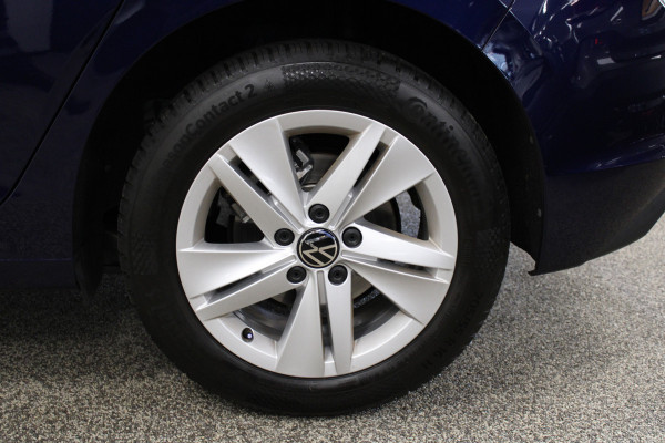 Volkswagen Golf 1.5 TSI Life Business