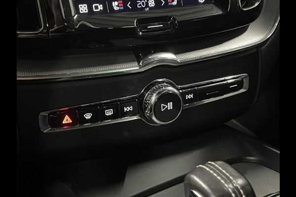 Volvo XC60 2.0 T6 Plug-in hybrid AWD R-Design Open dak | Trekhaak | Adapt. cruise | Head-up | 360 graden camera | Stoelventilatie