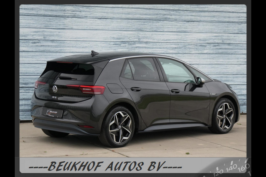 Volkswagen ID.3 First Plus 58 kWh Trekhaak Carplay Soh 92%