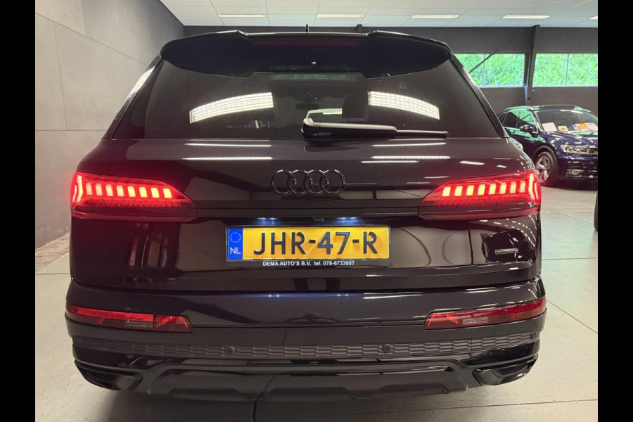 Audi Q7 60 TFSI e quattro 462PK 3X S-LINE BLACK-LINE PANO/DAB/M-STOELEN/SFEERVERL/B&O/CARPLAY/V-COCKPIT/// Audi Q7 60 TFSI e quattro 462PK 3X S-LINE BLACK-LINE PANO/DAB/M-STOELEN/SFEERVERL/B&O/CARPLAY/V-COCKPIT///