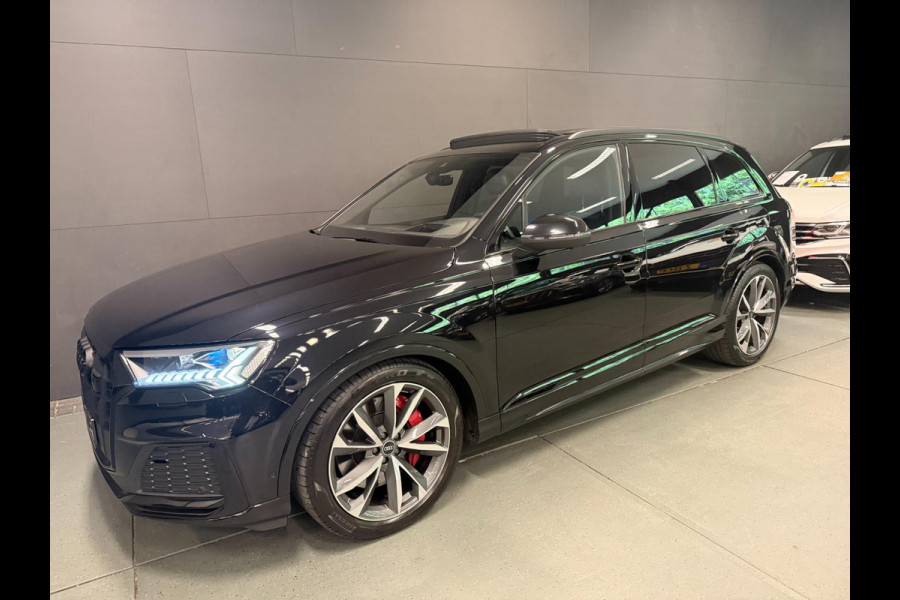 Audi Q7 60 TFSI e quattro 462PK 3X S-LINE BLACK-LINE PANO/DAB/M-STOELEN/SFEERVERL/B&O/CARPLAY/V-COCKPIT/// Audi Q7 60 TFSI e quattro 462PK 3X S-LINE BLACK-LINE PANO/DAB/M-STOELEN/SFEERVERL/B&O/CARPLAY/V-COCKPIT///