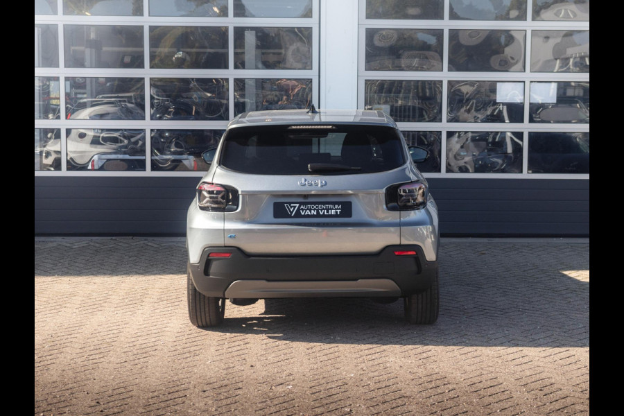 Jeep Avenger Business Edition 54 kWh | Uit voorraad leverbaar | 17% Bijtelling | Winter Pack | Warmtepomp | Apple Carplay | Clima | Keyless | Adapt. Cruise | 17" | Camera Jeep Avenger Business Edition 54 kWh | Uit voorraad leverbaar | 17% Bijtelling | Winter Pack | Warmtepomp | Apple Carplay | Clima | Keyless | Adapt. Cruise | 17" | Camera