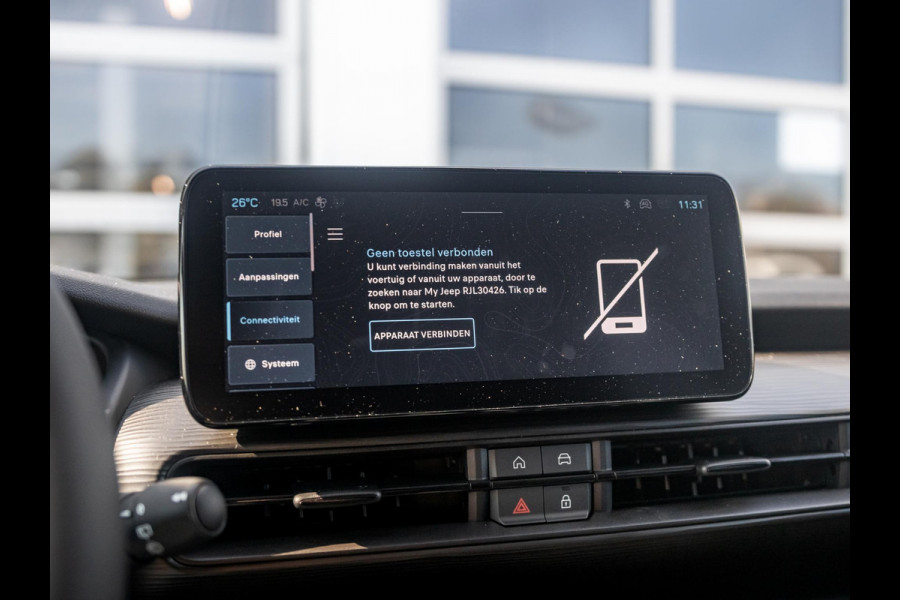 Jeep Avenger Business Edition 54 kWh | Uit voorraad leverbaar | 17% Bijtelling | Winter Pack | Warmtepomp | Apple Carplay | Clima | Keyless | Adapt. Cruise | 17" | Camera Jeep Avenger Business Edition 54 kWh | Uit voorraad leverbaar | 17% Bijtelling | Winter Pack | Warmtepomp | Apple Carplay | Clima | Keyless | Adapt. Cruise | 17" | Camera
