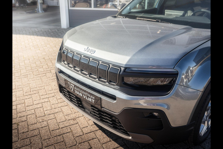 Jeep Avenger Business Edition 54 kWh | Uit voorraad leverbaar | 17% Bijtelling | Winter Pack | Warmtepomp | Apple Carplay | Clima | Keyless | Adapt. Cruise | 17" | Camera Jeep Avenger Business Edition 54 kWh | Uit voorraad leverbaar | 17% Bijtelling | Winter Pack | Warmtepomp | Apple Carplay | Clima | Keyless | Adapt. Cruise | 17" | Camera