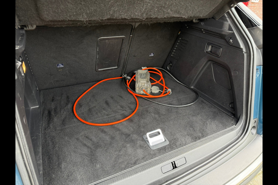 Peugeot 3008 1.6 HYbrid 225 GT - Automaat - Pano/schuifdak - Navi - Camera