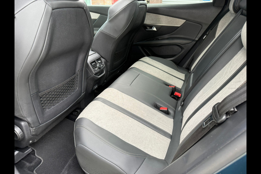 Peugeot 3008 1.6 HYbrid 225 GT - Automaat - Pano/schuifdak - Navi - Camera