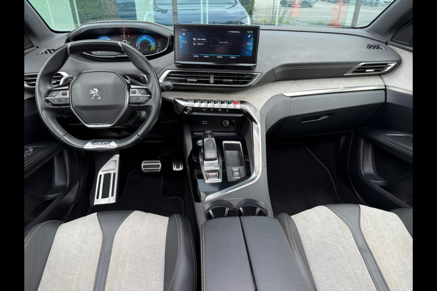 Peugeot 3008 1.6 HYbrid 225 GT - Automaat - Pano/schuifdak - Navi - Camera