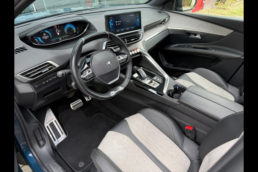 Peugeot 3008 1.6 HYbrid 225 GT - Automaat - Pano/schuifdak - Navi - Camera