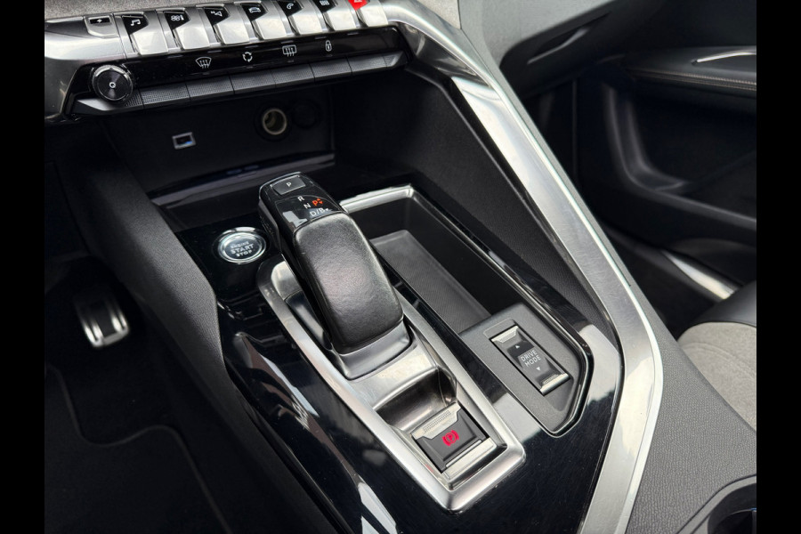 Peugeot 3008 1.6 HYbrid 225 GT - Automaat - Pano/schuifdak - Navi - Camera