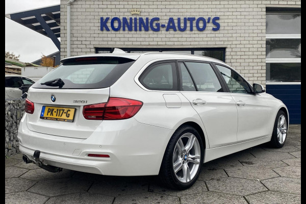 BMW 3 Serie Touring 320i High Executive/ Leer/ Clima/ Verw. stoelen/ Trekhaak