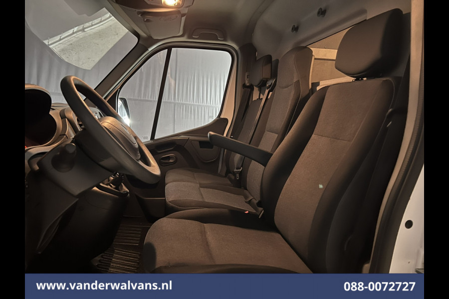 Renault Master 2.3 dCi 131pk L3H2 Euro6 Airco | Camera | Navigatie | Cruisecontrol | 270 Graden Achterdeuren Parkeersensoren, Bijrijdersbank