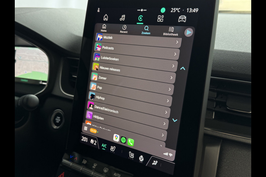 Renault Captur 1.3 MILD HYBRID 160 TECHNO CAMERA 18''LMV STOEL/STUUR .VERW PURE VISION LED 10'' R-LINK NAVI 2025 EDC-automaat (Efficiënt Dual Clutch) 7 Versnellingen 1200KG Trekgewicht