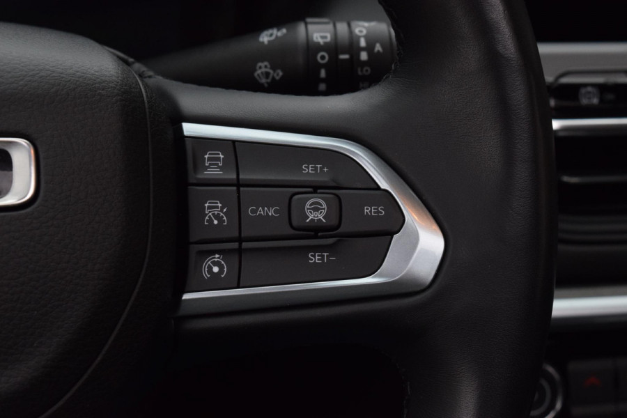 Jeep Compass 4xe 190 Plug-in Hybrid Electric Limited Lease Ed. Jeep Compass 4xe 190 Plug-in Hybrid Electric Limited Lease Ed.