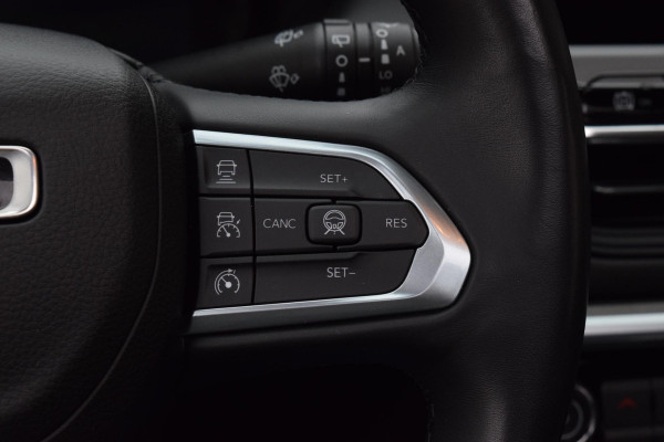 Jeep Compass 4xe 190 Plug-in Hybrid Electric Limited Lease Ed. Jeep Compass 4xe 190 Plug-in Hybrid Electric Limited Lease Ed.