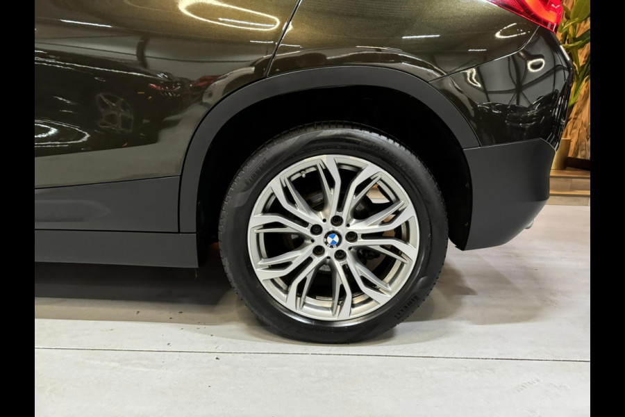 BMW X2 SDrive18i Advantage Plus Garantie Camera StoelVW Elek Achterklep Cruise Clima Navi Led Rijklaar