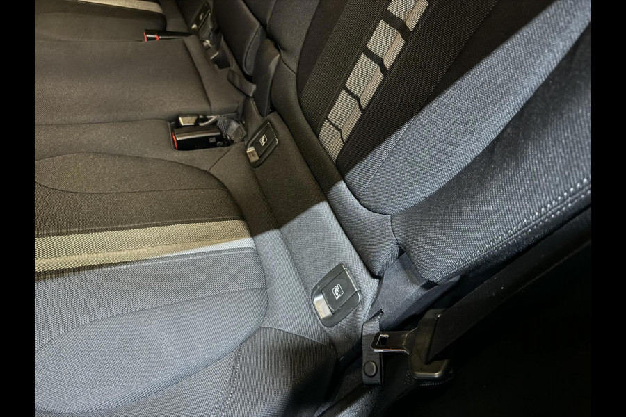 BMW X2 SDrive18i Advantage Plus Garantie Camera StoelVW Elek Achterklep Cruise Clima Navi Led Rijklaar