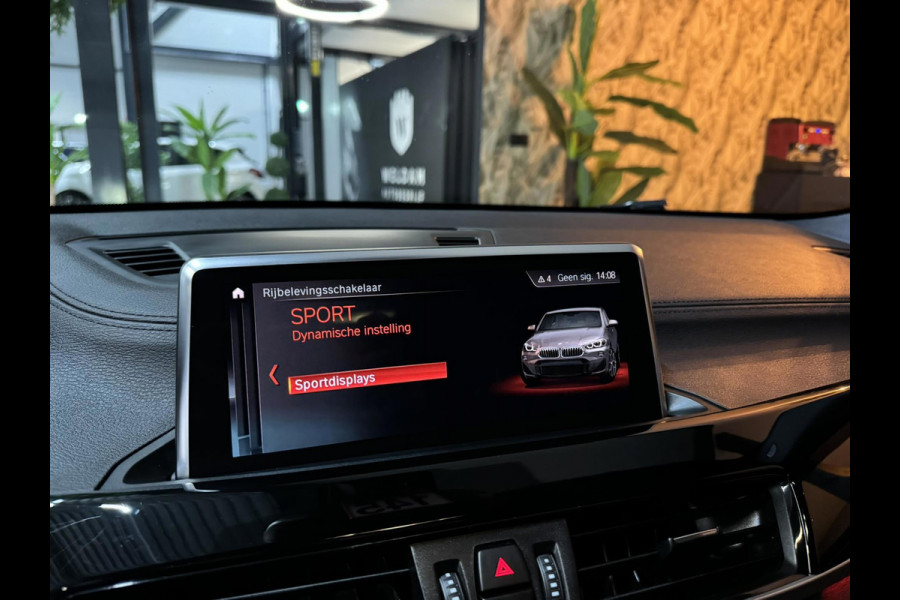 BMW X2 SDrive18i Advantage Plus Garantie Camera StoelVW Elek Achterklep Cruise Clima Navi Led Rijklaar