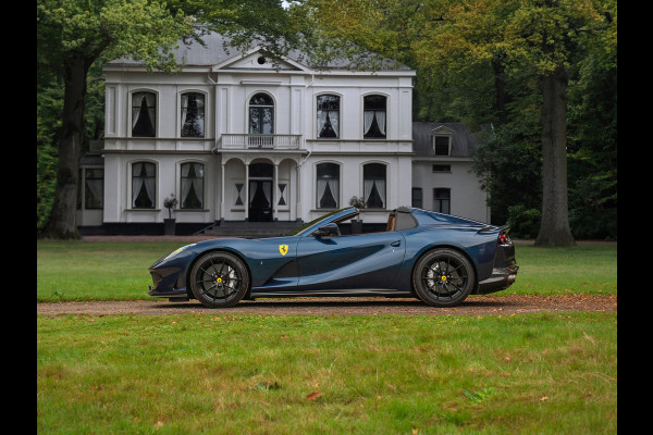 Ferrari 812 GTS 6.5 V12 | Blu Swaters | Airbrushed Shields | Full Carbon spec | Lift | JBL | Surround view | ADAS | Racing seats