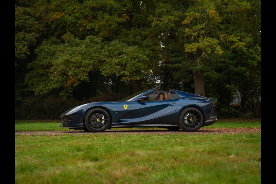 Ferrari 812 GTS 6.5 V12 | Blu Swaters | Airbrushed Shields | Full Carbon spec | Lift | JBL | Surround view | ADAS | Racing seats