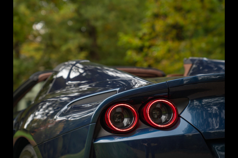 Ferrari 812 GTS 6.5 V12 | Blu Swaters | Airbrushed Shields | Full Carbon spec | Lift | JBL | Surround view | ADAS | Racing seats