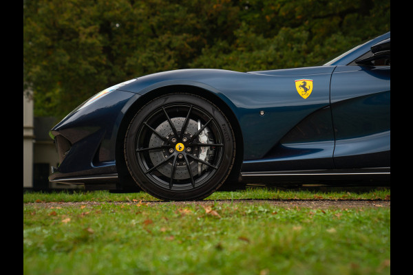 Ferrari 812 GTS 6.5 V12 | Blu Swaters | Airbrushed Shields | Full Carbon spec | Lift | JBL | Surround view | ADAS | Racing seats