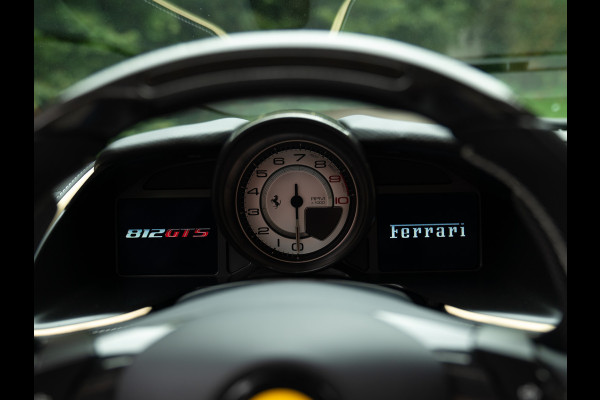 Ferrari 812 GTS 6.5 V12 | Blu Swaters | Airbrushed Shields | Full Carbon spec | Lift | JBL | Surround view | ADAS | Racing seats