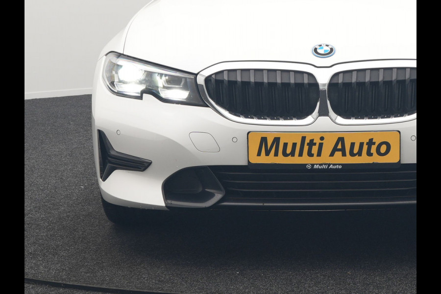 BMW 3 Serie Touring 320e Sportline Plug In Hybrid 204pk Dealer O.H PHEV | Lederen Sportstoelen Verwarmd | Sfeerverlichting | Apple Carplay | Navigatie | Cruise Control | Virtual | DAB |