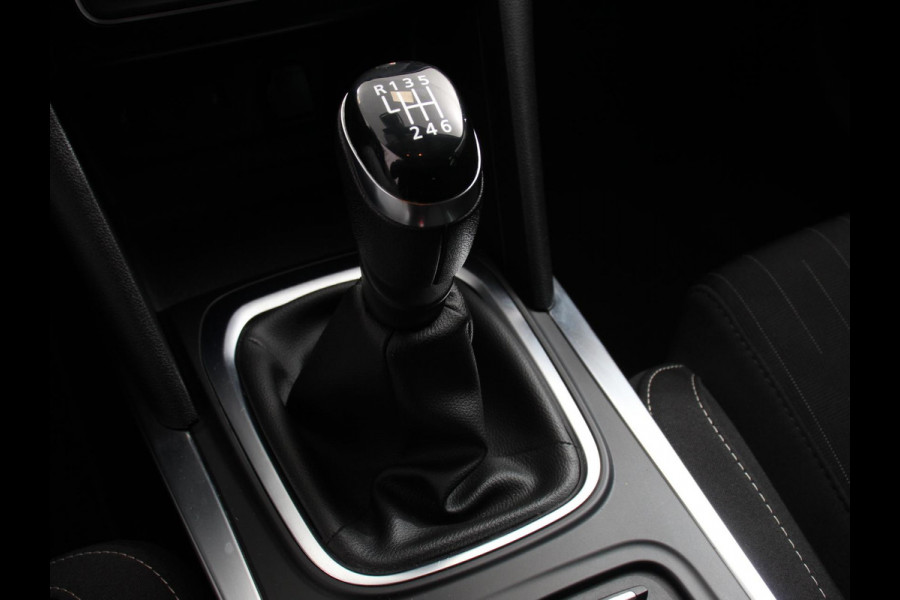 Renault MEGANE Estate 1.3 TCe Limited Cruise control Climate control Navigatie Parkeersensoren achter Lichtmetalen velgen LED