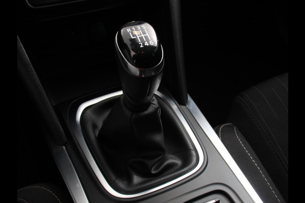 Renault MEGANE Estate 1.3 TCe Limited Cruise control Climate control Navigatie Parkeersensoren achter Lichtmetalen velgen LED