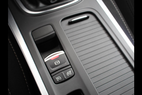 Renault MEGANE Estate 1.3 TCe Limited Cruise control Climate control Navigatie Parkeersensoren achter Lichtmetalen velgen LED