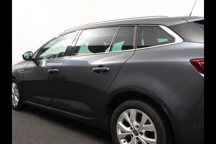 Renault MEGANE Estate 1.3 TCe Limited Cruise control Climate control Navigatie Parkeersensoren achter Lichtmetalen velgen LED