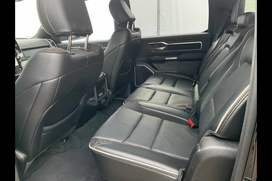Dodge Ram 1500 5.7 V8 4x4 Crew Cab Laramie LPG Trekhaak Leer Stoelverw+Ventilatie Alpine VOL! Dodge Ram 1500 5.7 V8 4x4 Crew Cab Laramie LPG Trekhaak Leer Stoelverw+Ventilatie Alpine VOL!