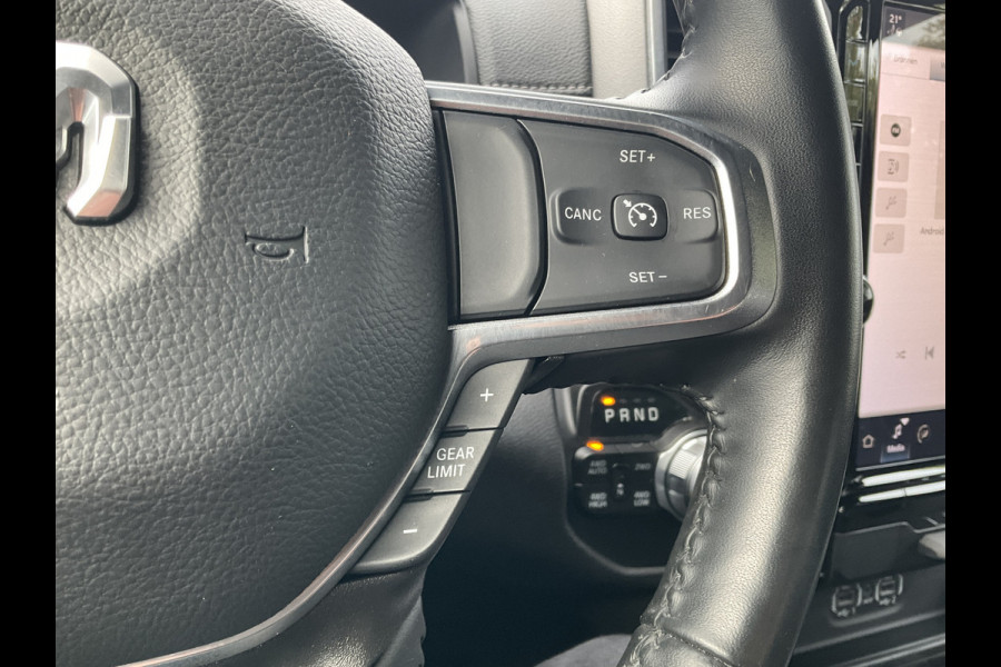 Dodge Ram 1500 5.7 V8 4x4 Crew Cab Laramie LPG Trekhaak Leer Stoelverw+Ventilatie Alpine VOL! Dodge Ram 1500 5.7 V8 4x4 Crew Cab Laramie LPG Trekhaak Leer Stoelverw+Ventilatie Alpine VOL!