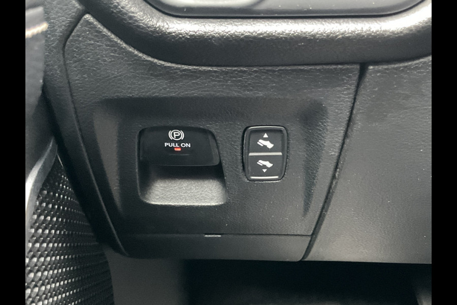Dodge Ram 1500 5.7 V8 4x4 Crew Cab Laramie LPG Trekhaak Leer Stoelverw+Ventilatie Alpine VOL! Dodge Ram 1500 5.7 V8 4x4 Crew Cab Laramie LPG Trekhaak Leer Stoelverw+Ventilatie Alpine VOL!
