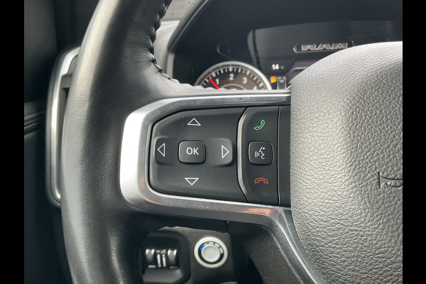 Dodge Ram 1500 5.7 V8 4x4 Crew Cab Laramie LPG Trekhaak Leer Stoelverw+Ventilatie Alpine VOL! Dodge Ram 1500 5.7 V8 4x4 Crew Cab Laramie LPG Trekhaak Leer Stoelverw+Ventilatie Alpine VOL!