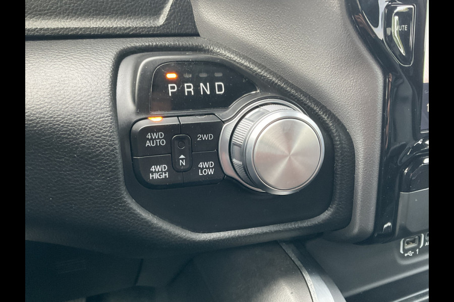 Dodge Ram 1500 5.7 V8 4x4 Crew Cab Laramie LPG Trekhaak Leer Stoelverw+Ventilatie Alpine VOL! Dodge Ram 1500 5.7 V8 4x4 Crew Cab Laramie LPG Trekhaak Leer Stoelverw+Ventilatie Alpine VOL!
