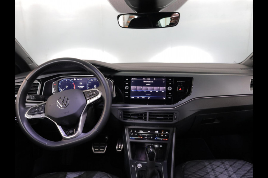 Volkswagen Taigo 1.0 TSI R-Line Edition 116 pk Automaat (DSG) | Verlengde garantie | Navigatie | Parkeersensoren | Achteruitrijcamera | Black Style pakket | Stoelverwarming | R-Line |