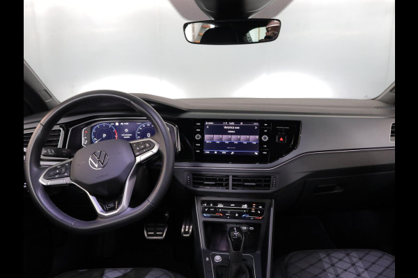 Volkswagen Taigo 1.0 TSI R-Line Edition 116 pk Automaat (DSG) | Verlengde garantie | Navigatie | Parkeersensoren | Achteruitrijcamera | Black Style pakket | Stoelverwarming | R-Line |
