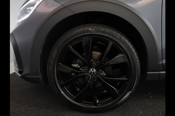 Volkswagen Taigo 1.0 TSI R-Line Edition 116 pk Automaat (DSG) | Verlengde garantie | Navigatie | Parkeersensoren | Achteruitrijcamera | Black Style pakket | Stoelverwarming | R-Line |