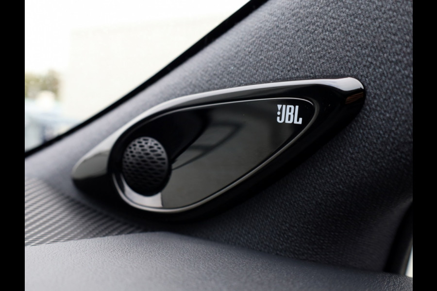 Toyota Corolla Touring Sports 2.0 Hybrid Trek | JBL | Full Led | Stoel/Stuurwiel verwarming Toyota Corolla Touring Sports 2.0 Hybrid Trek | JBL | Full Led | Stoel/Stuurwiel verwarming