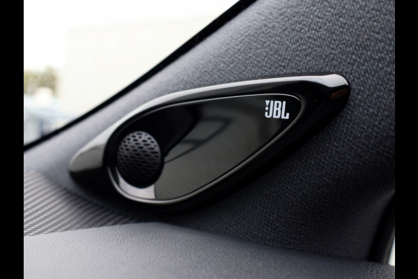 Toyota Corolla Touring Sports 2.0 Hybrid Trek | JBL | Full Led | Stoel/Stuurwiel verwarming Toyota Corolla Touring Sports 2.0 Hybrid Trek | JBL | Full Led | Stoel/Stuurwiel verwarming